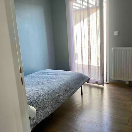 Quai Sud - Gare, 100 M2, Parking, Wifi, Superette, Lave Linge