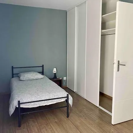 Quai Sud - Gare, 100 M2, Parking, Wifi, Superette, Lave Linge Lägenhet *