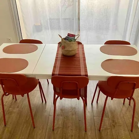 Quai Sud - Gare, 100 M2, Parking, Wifi, Superette, Lave Linge * אנז'ה