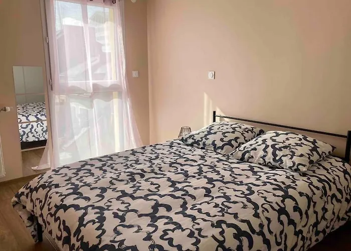 Апартаменты Quai Sud - Gare, 100 M2, Parking, Wifi, Superette, Lave Linge Анже